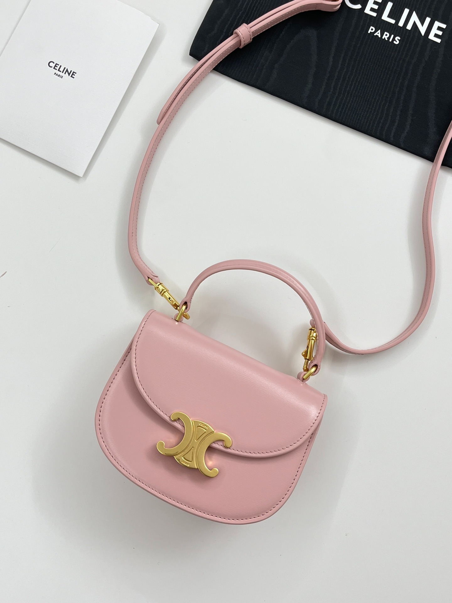 셀린느 미니 클레아 베사체