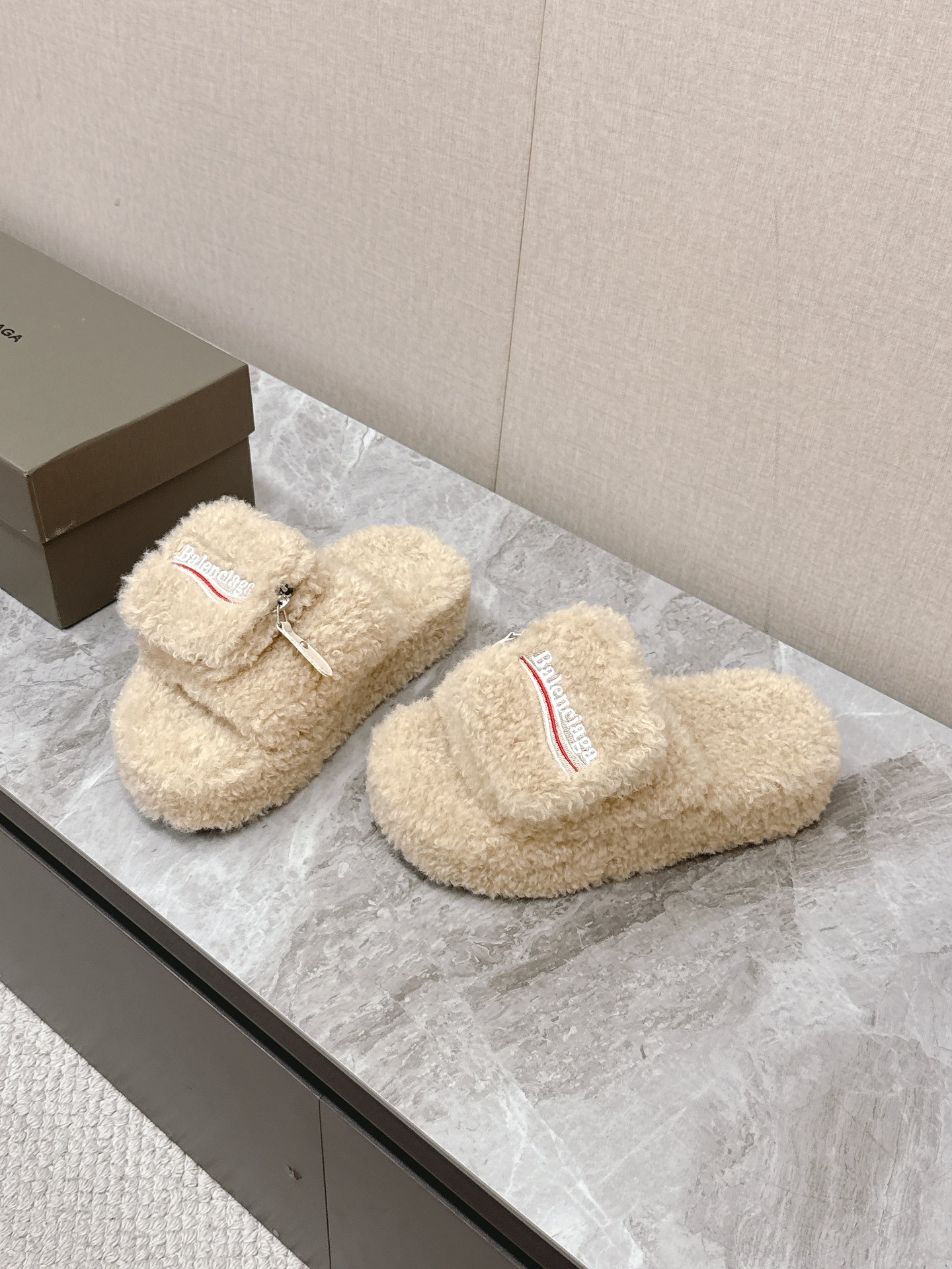 발*시아가 신상 털 슬리퍼