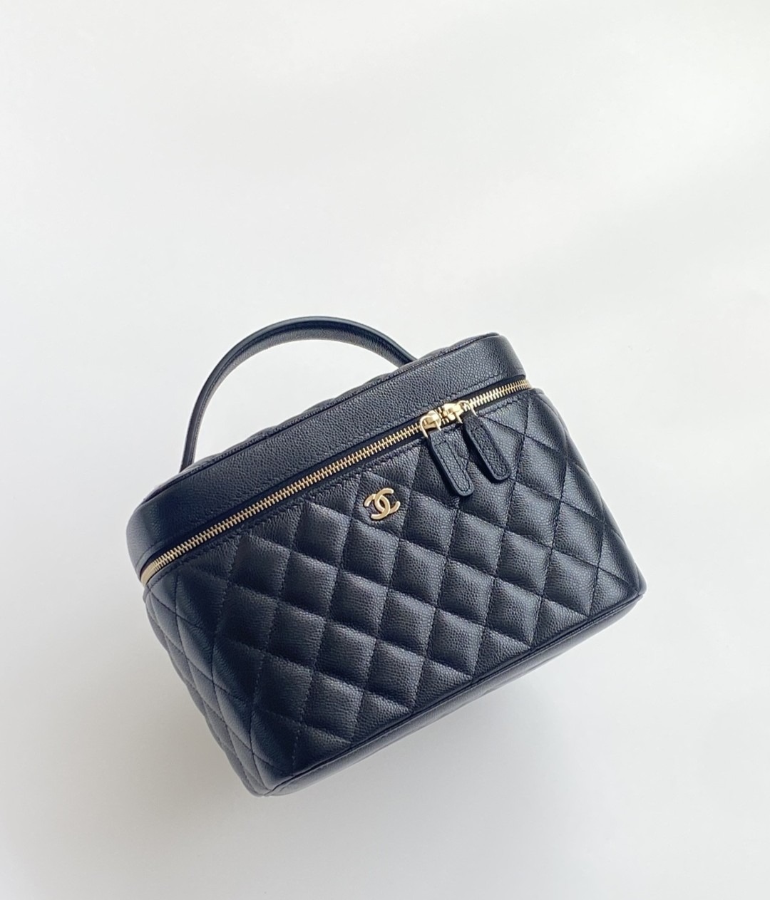 샤넬 25 클래식 베니티