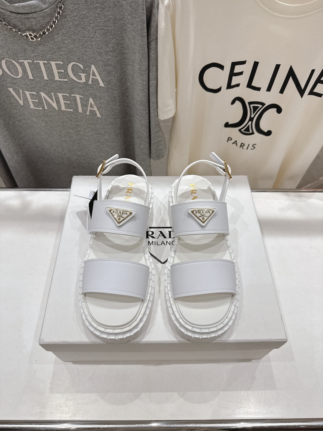 프*다 2025ss 여름 신상 빈티지 비치 통굽 샌들