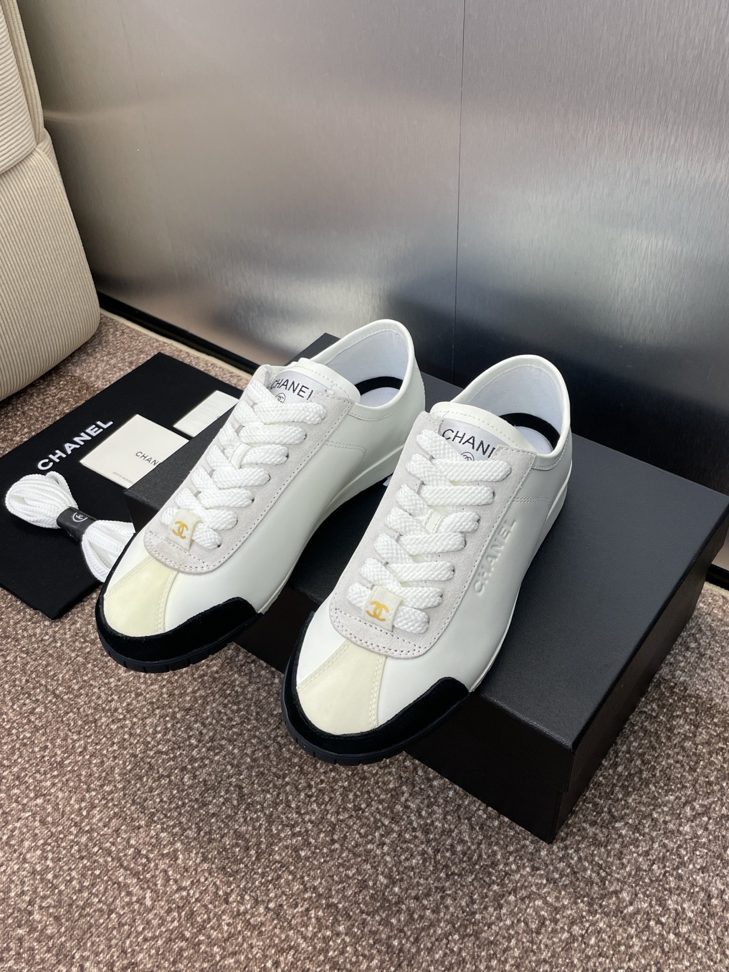 샤* 신상 클래식 스트랩 여성화