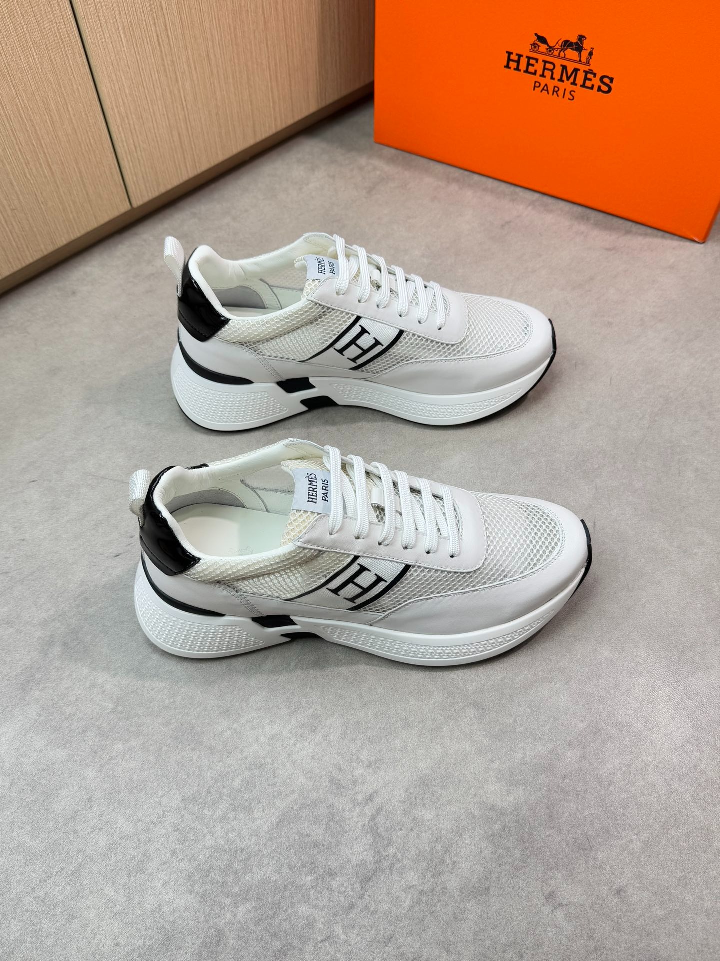 에*메스 오리지널 스니커즈