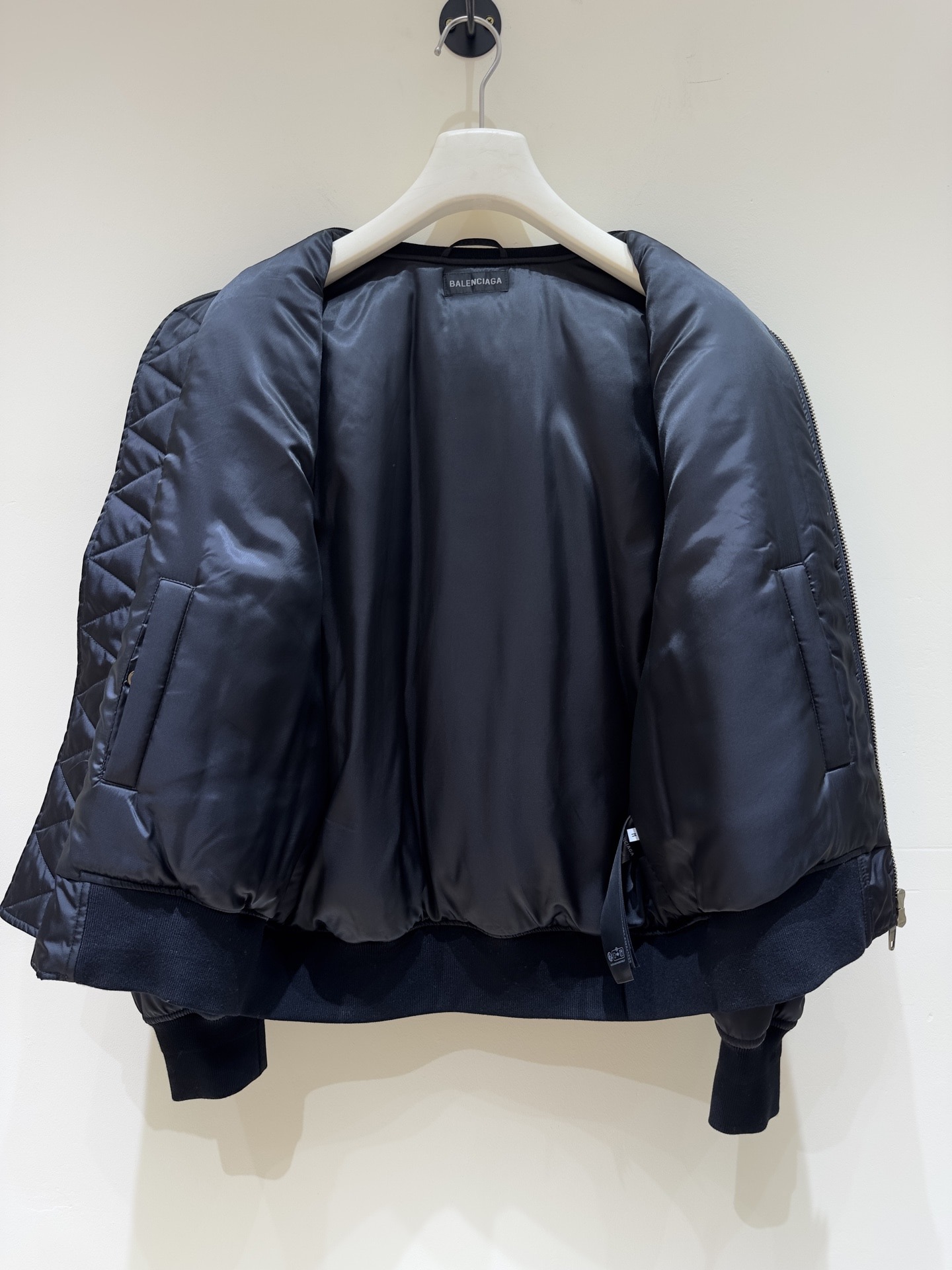 발*시아가 콜라보레이션 항공 점퍼