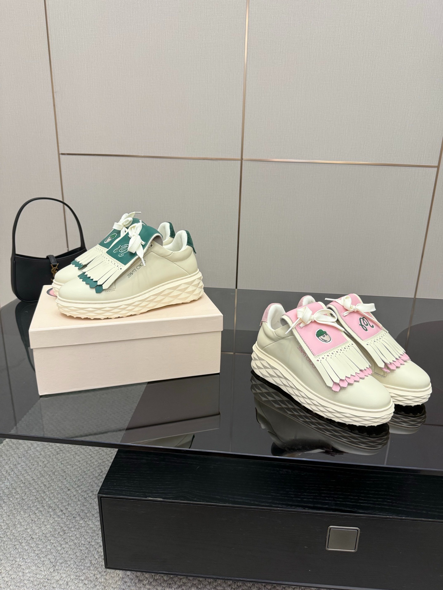 지*추 캐주얼 화이트 슈즈