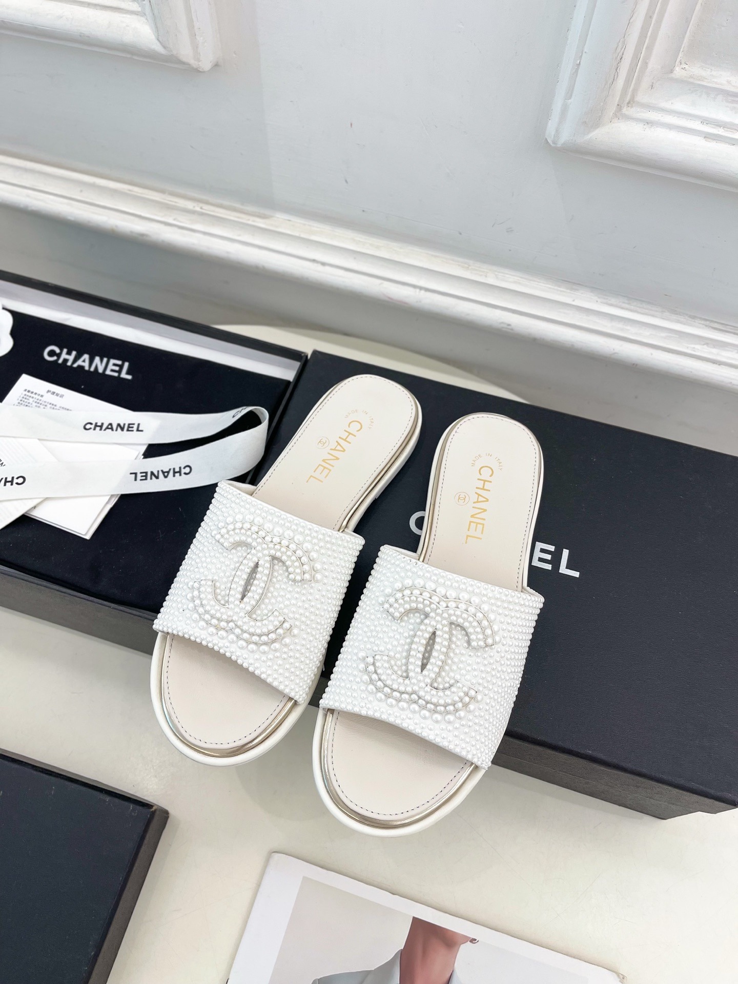 샤* 25? 춘하 신상 진주 더블 C 플랫 슬리퍼