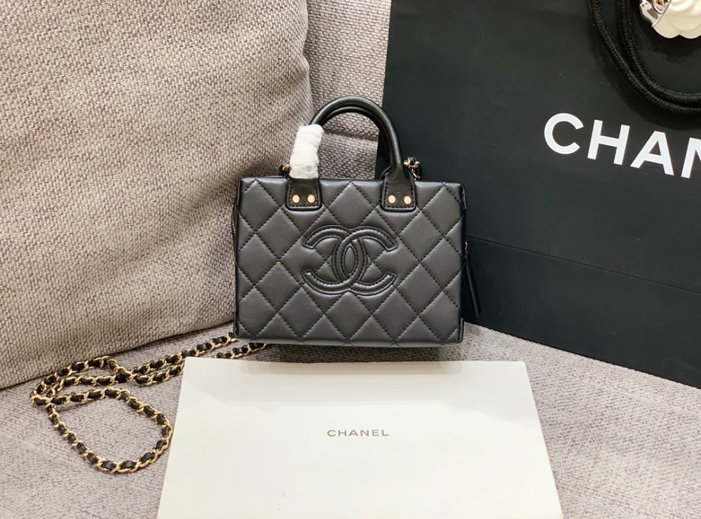 샤* 22B 탑핸들 베니티 체인 코스메틱 케이스 AS3345