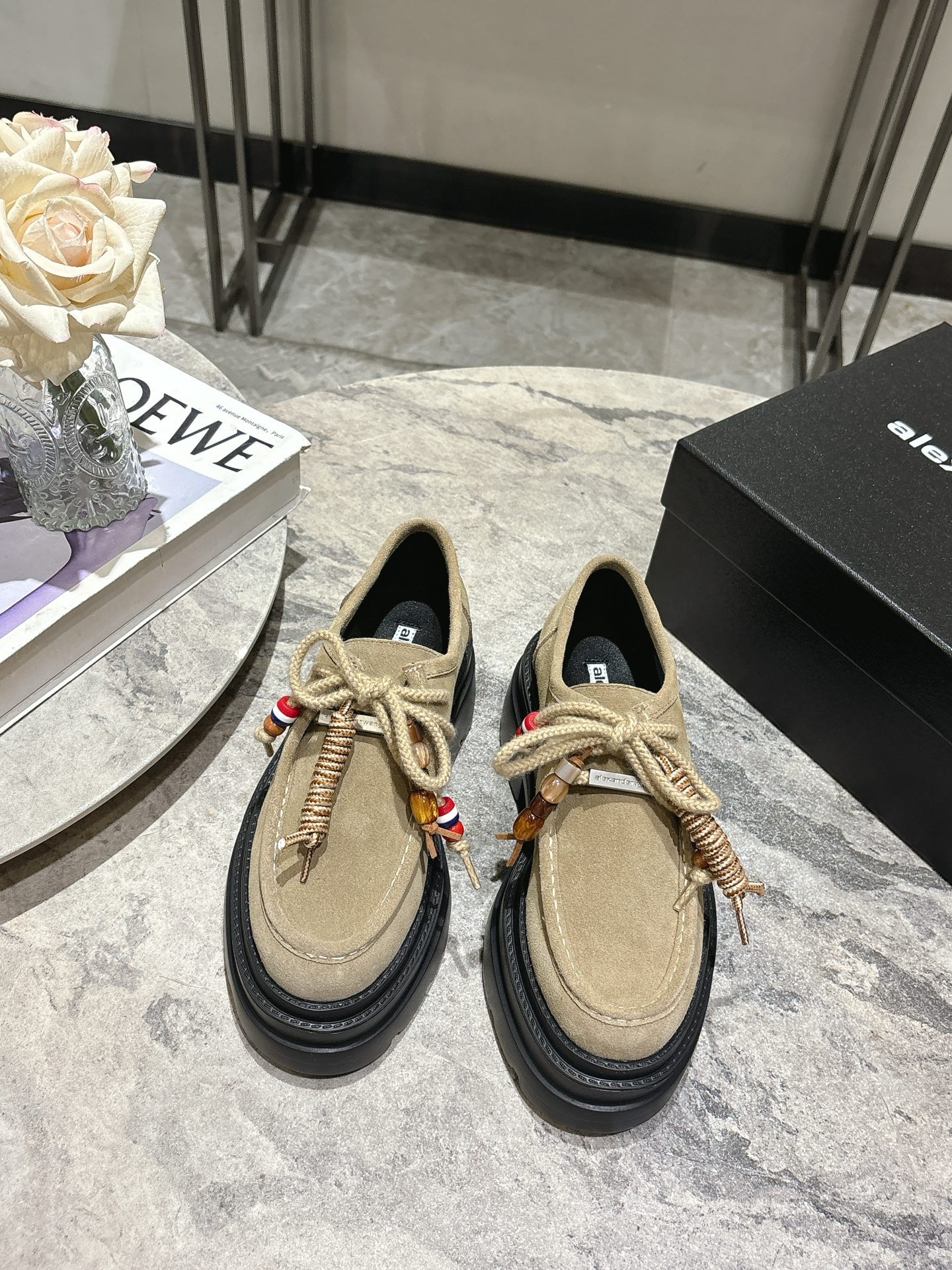 알*산더왕 통굽 로퍼