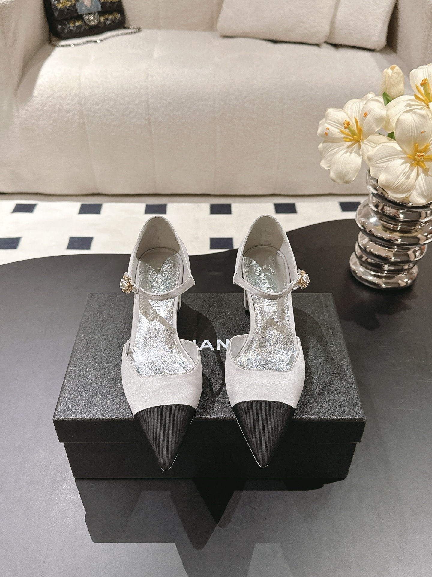 샤* 25 봄여름 컬렉션 스틸레토 메리제인 샌들