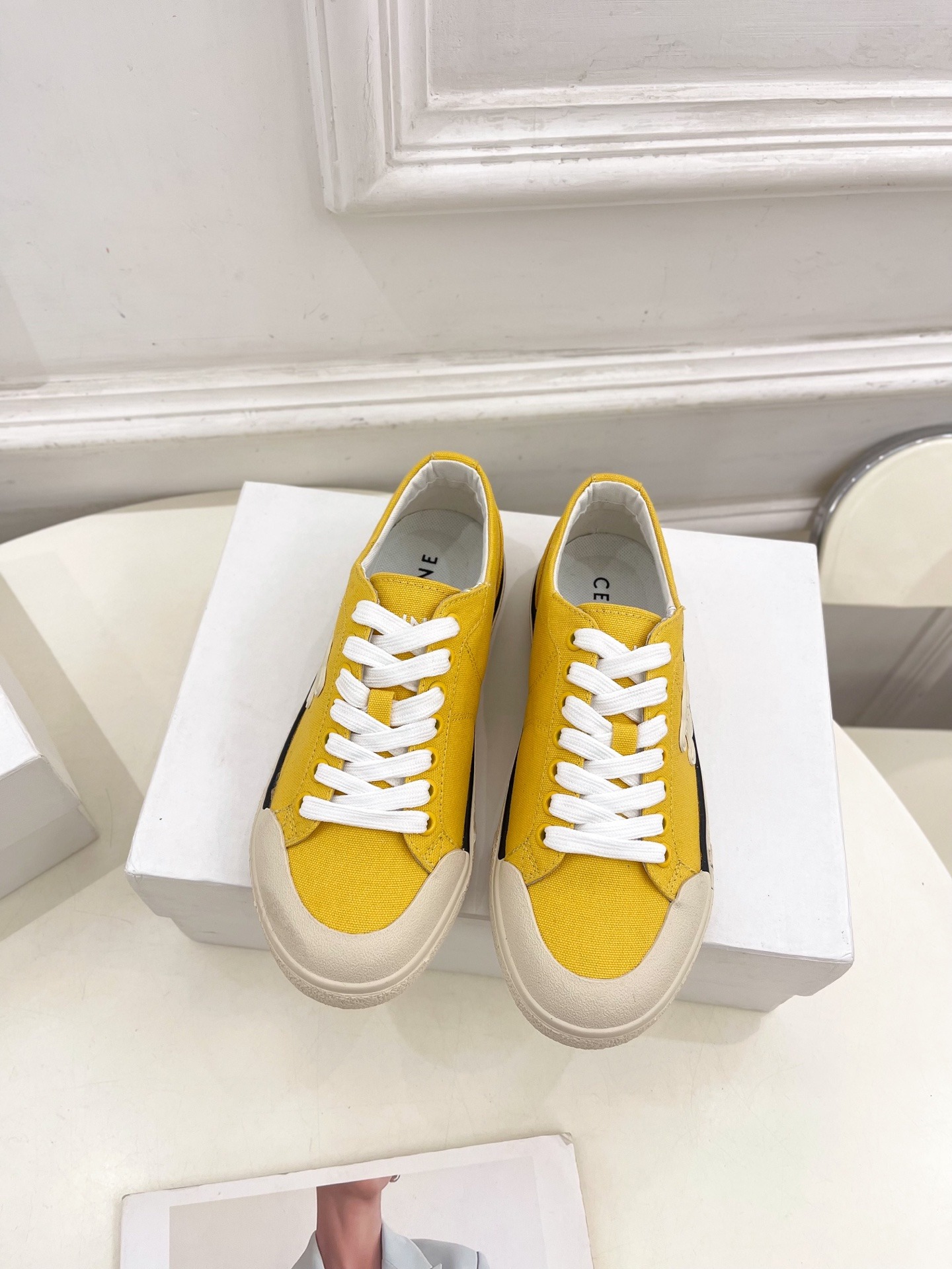 셀*느 25 신상 아란 트리오엠프 슬립온 스니커즈