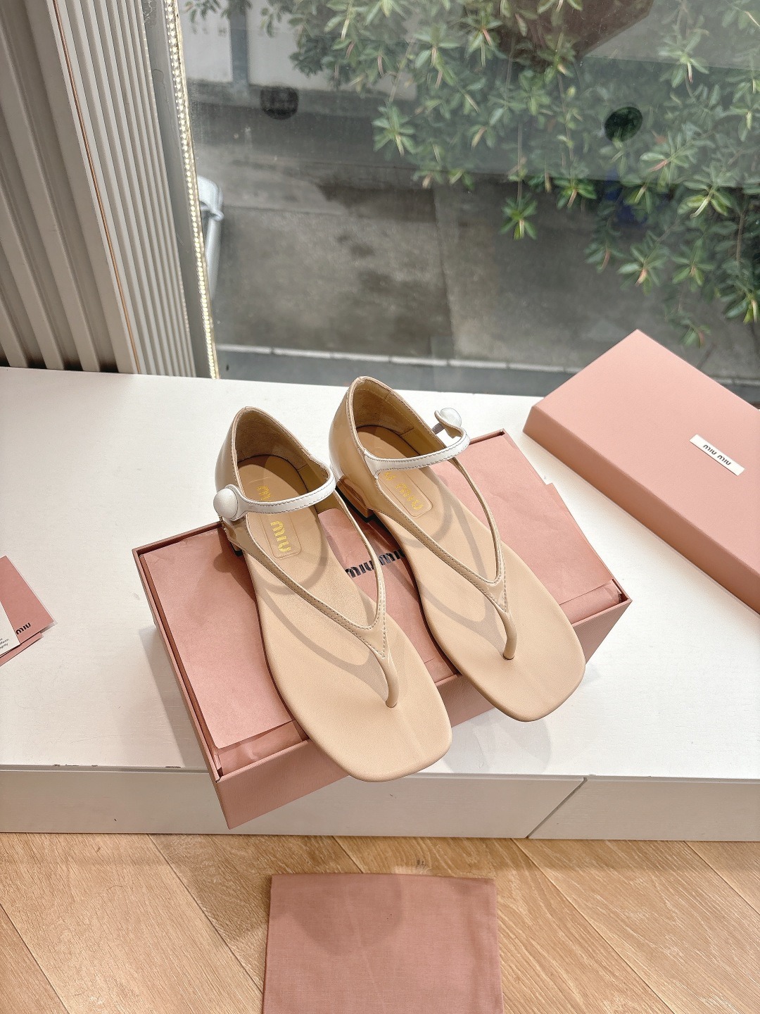 미*미우 2025 샌들 조리