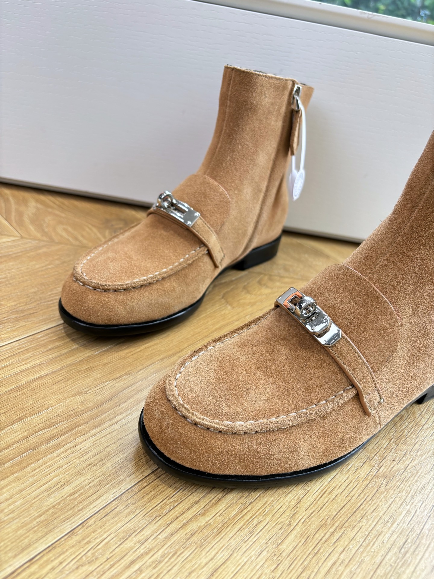 에*메스 25WF 가을 겨울 신상 켈리 버클 플랫