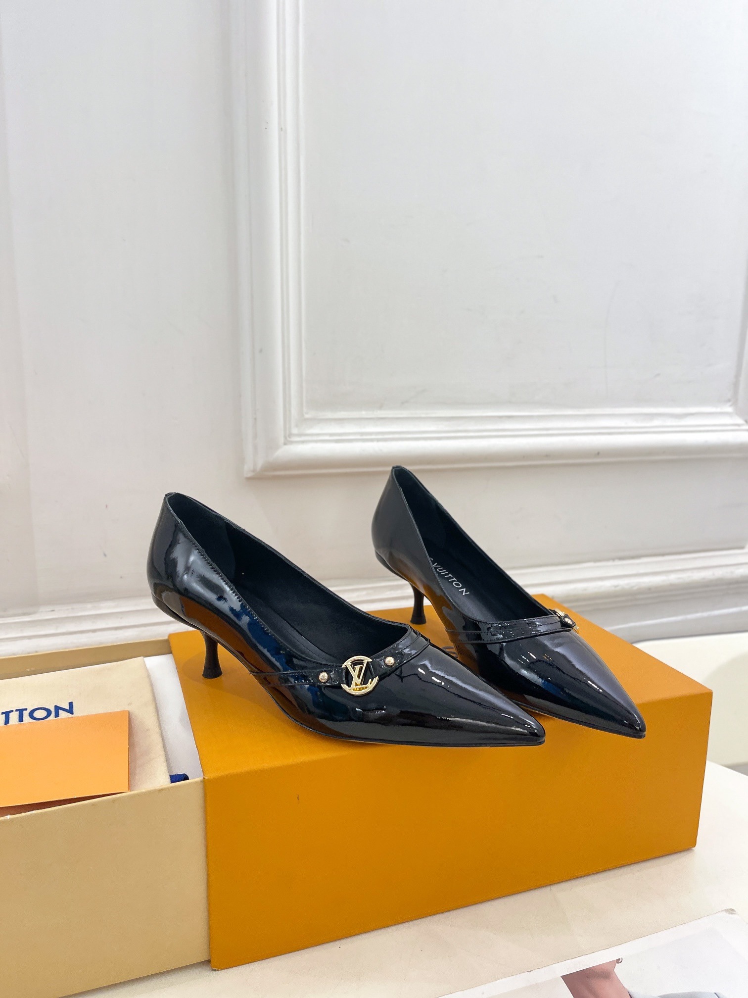 루*비통 25 뉴 프리미엄 키높이 단화 하드탑