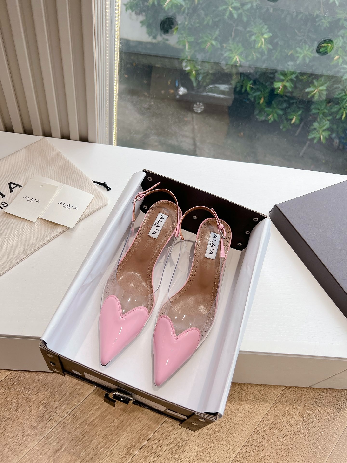 알*이아 슬링백 하트 뮬러 힐