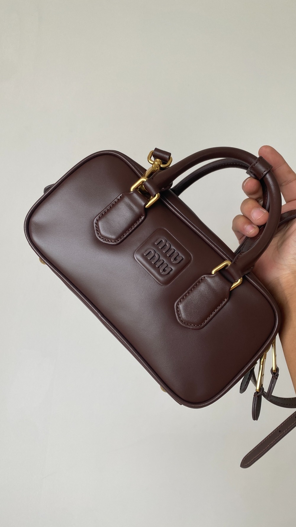 미우미우 아르카디 스몰 핸드백