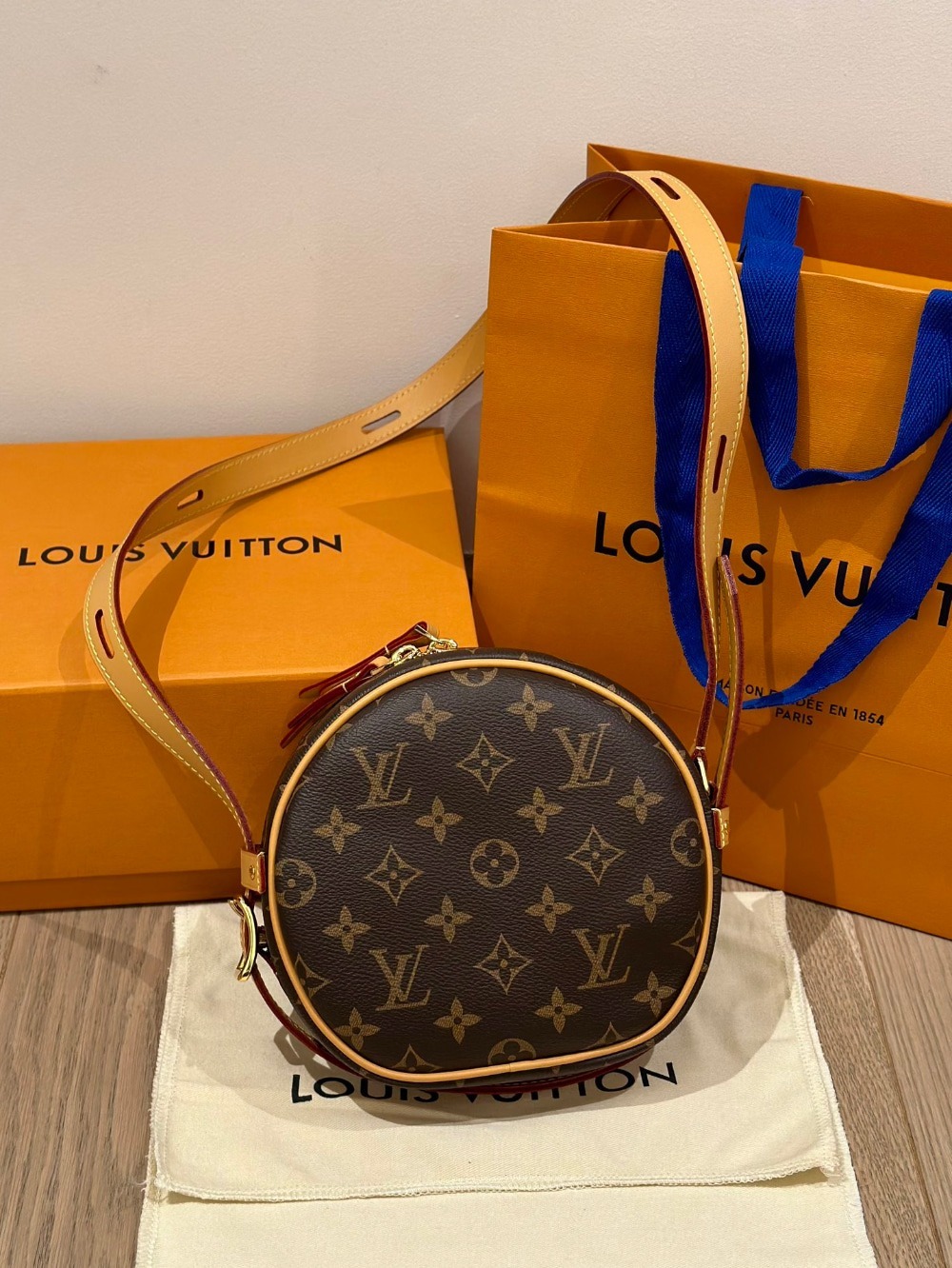 루이비* 부아뜨 샤포 수플 PM 