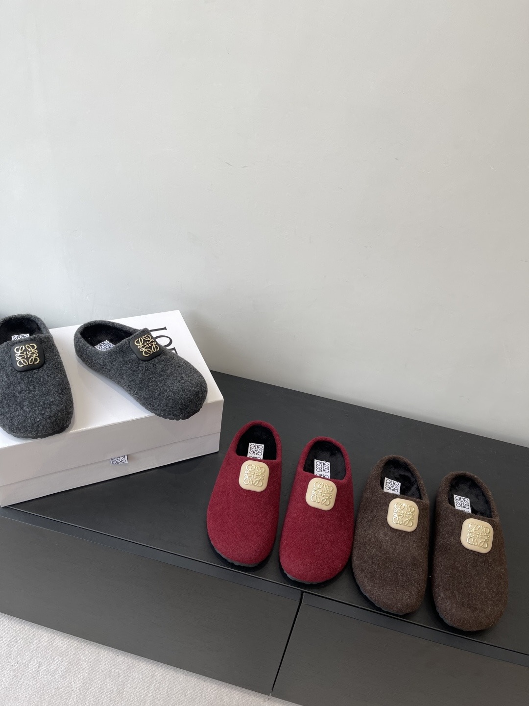 로*베 25ss 신상 발칸 세미슬리퍼