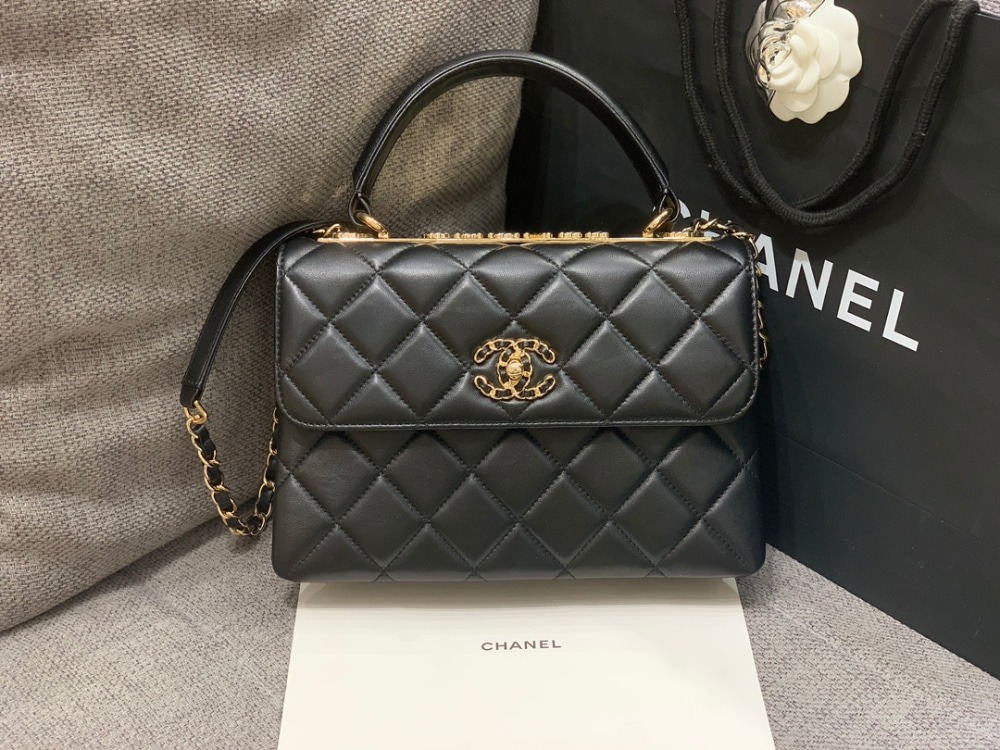 샤* 24C 트렌드 CC 탑핸들 플랩 백 