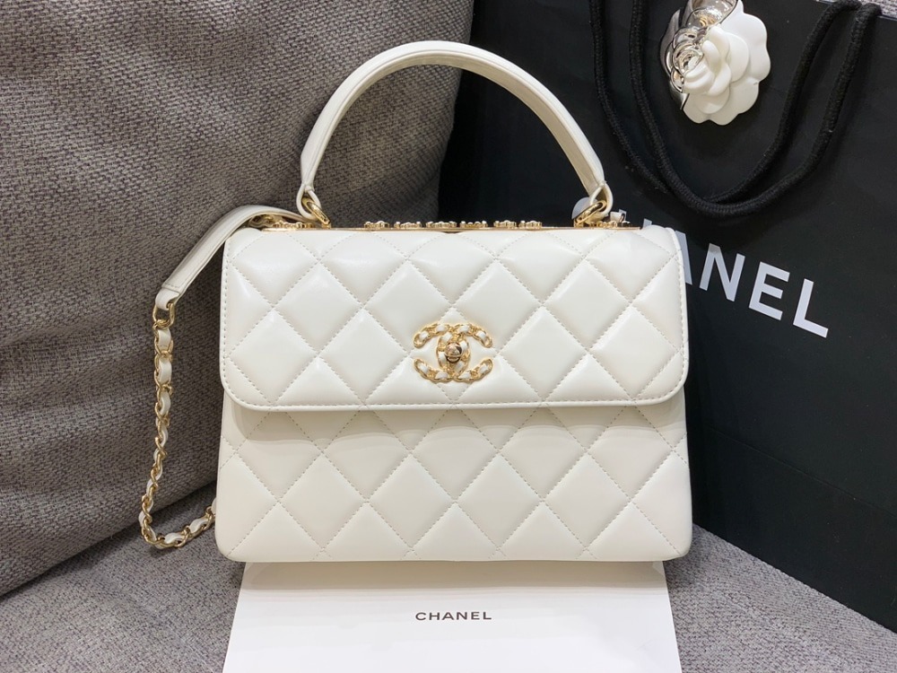 샤* 24C 트렌드 CC 탑핸들 플랩 백 