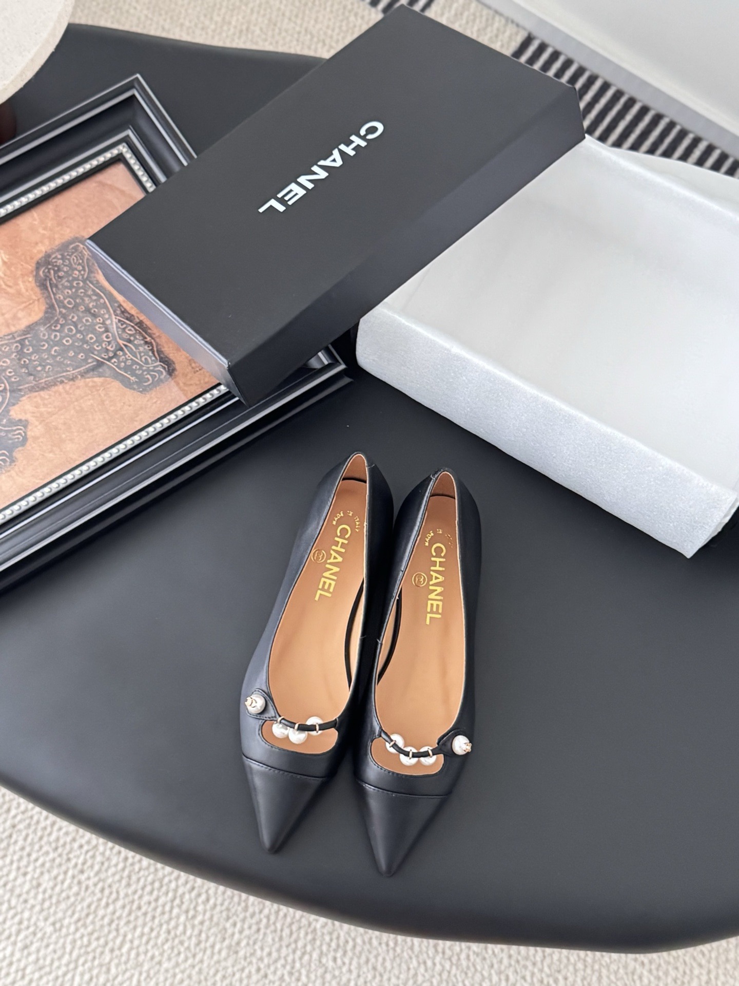 샤* 25 신상 스틸레토 플랫