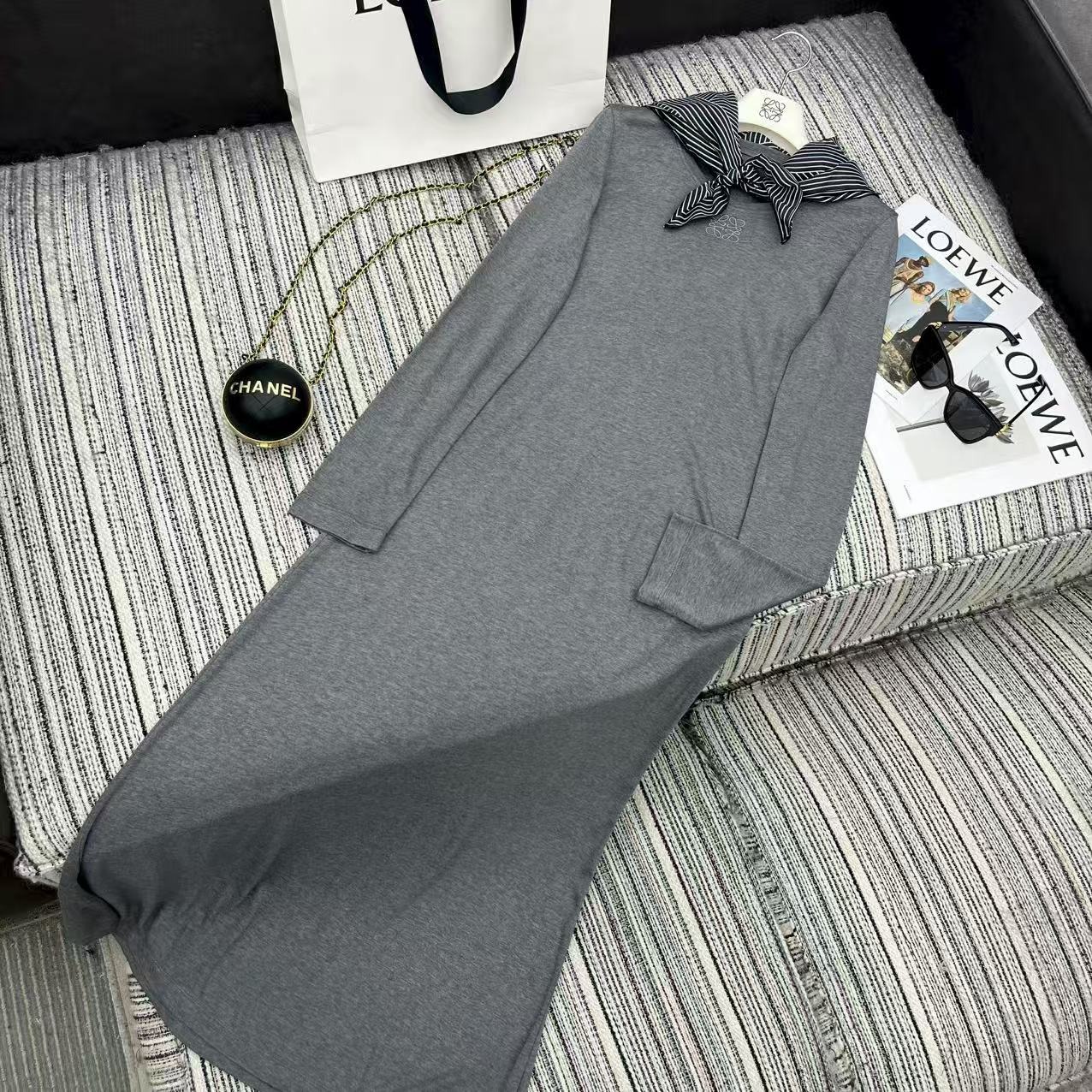 로*베 신상 긴팔 라운드 롱원피스