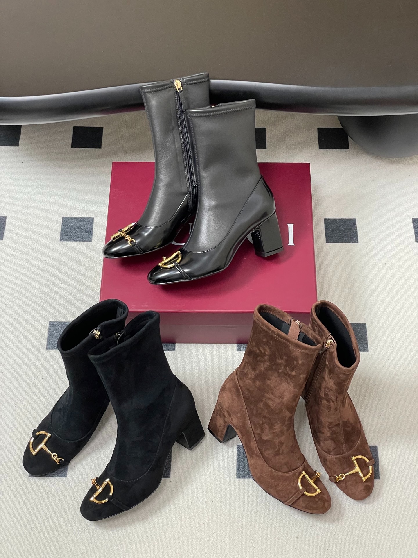 구* 25Ss 신상 하프 버클 앵클부츠