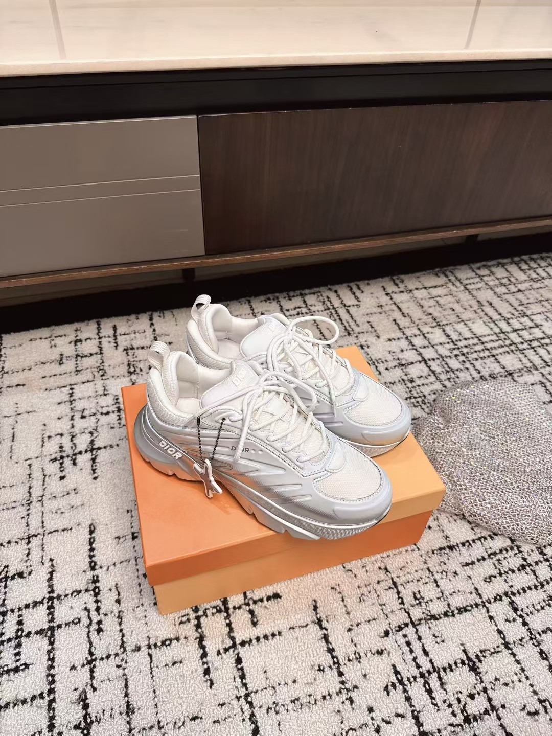 디* 가을 신상 스니커즈