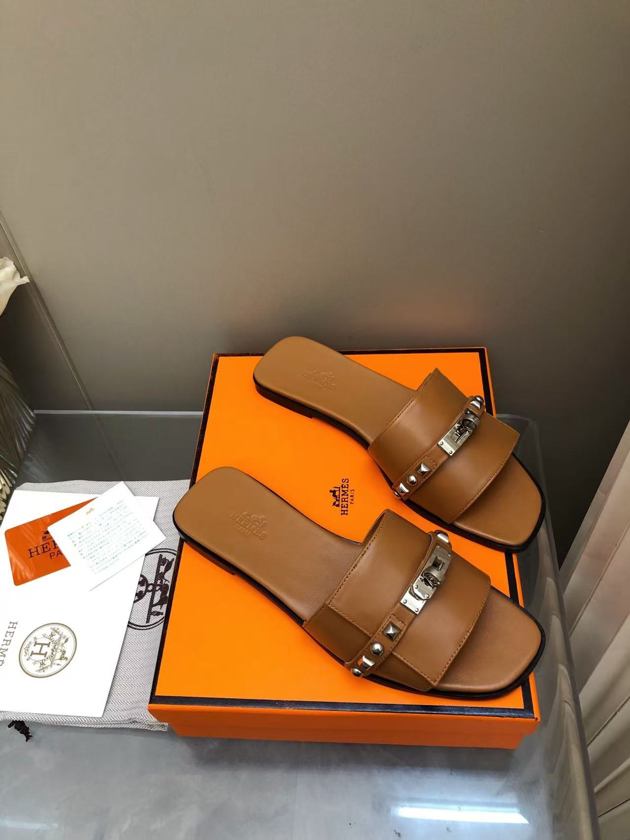 에*메스 클래식 켈리 슬리퍼