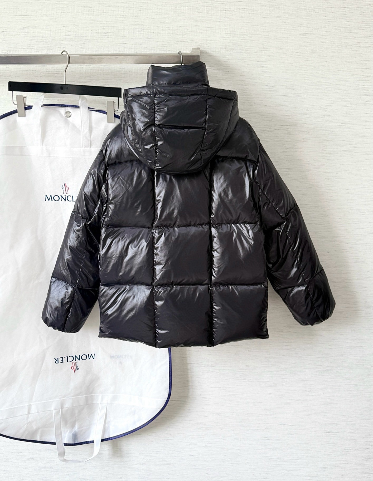 몽*레르 파르난 블랙골드 오리털 패딩