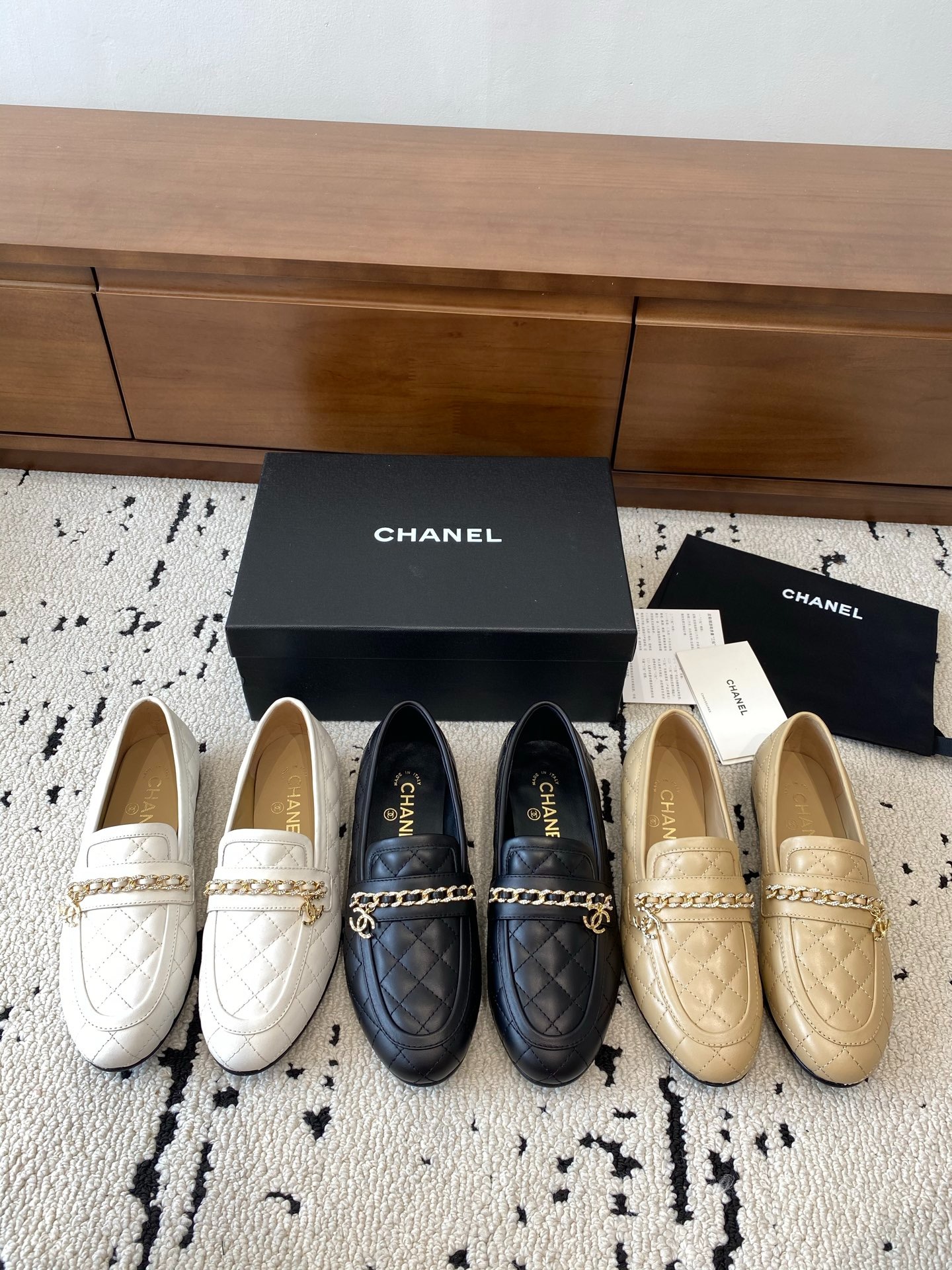 샤* 25C 가을/겨울 신상 스틸레토 플랫