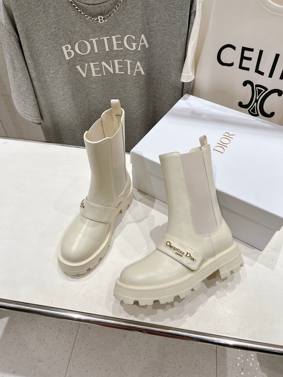 디* 2025ss 가을/겨울 신상 브록 앵클 부츠