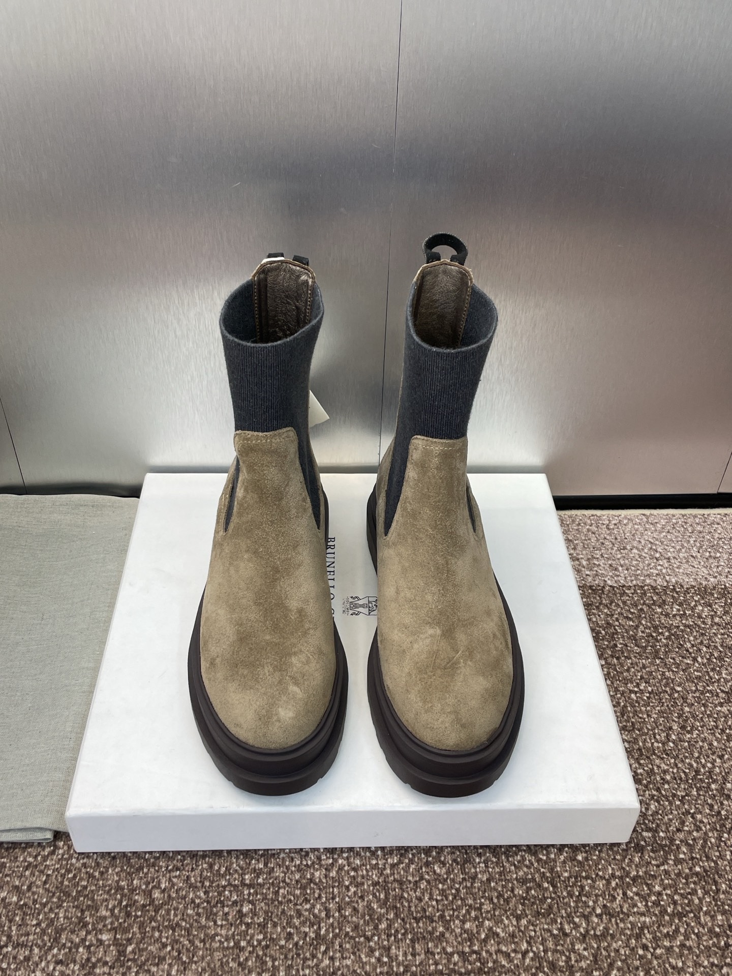 브*넬로 쿠치넬리 2025 F/W 신상 스판 여성 앵클부츠