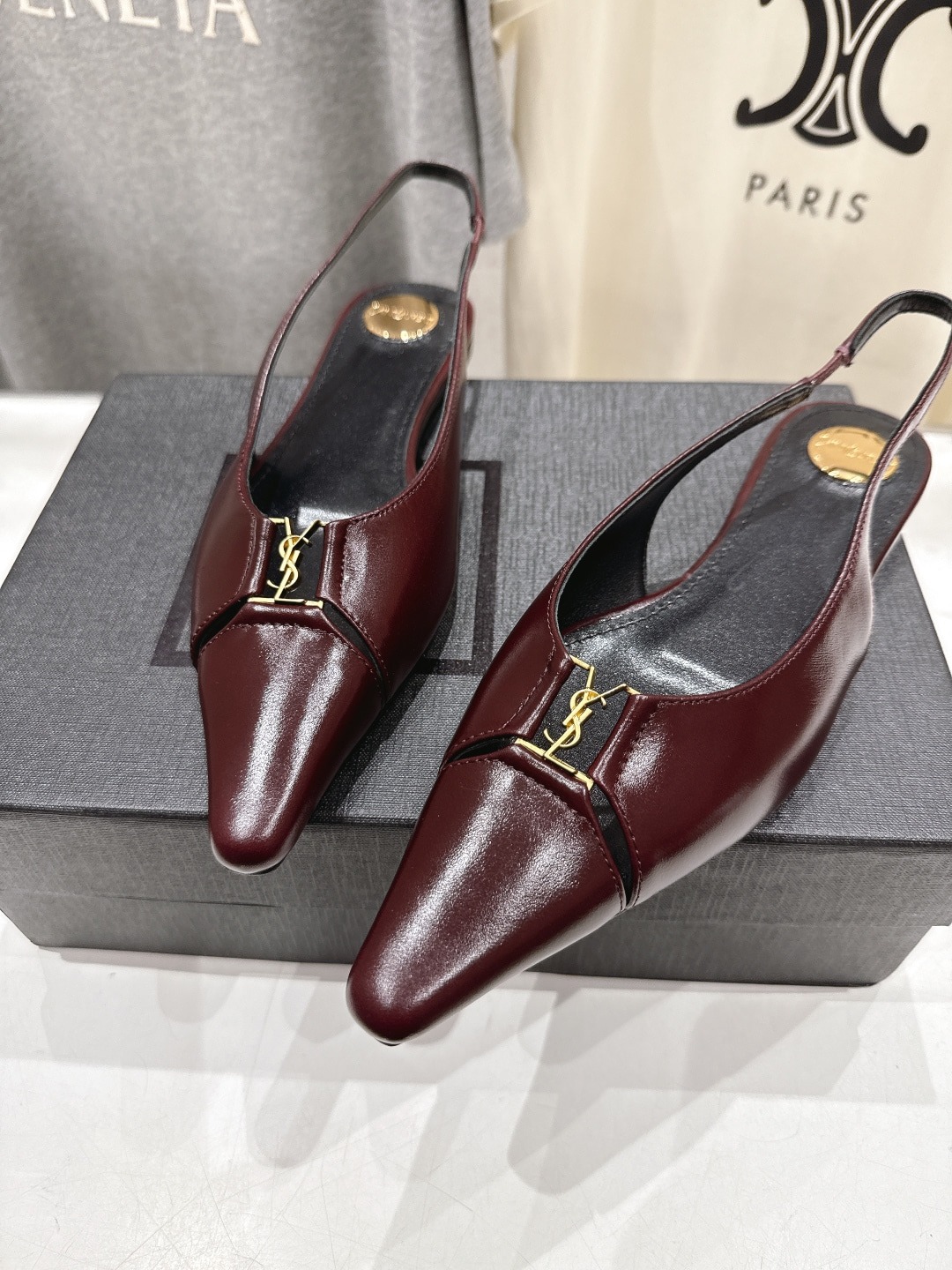 입*로랑 사이클로 25ss 초가을 핫 플랫 슈즈