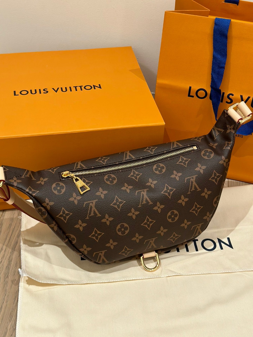 루이비* 모노그램 범백 힙색 M43644 