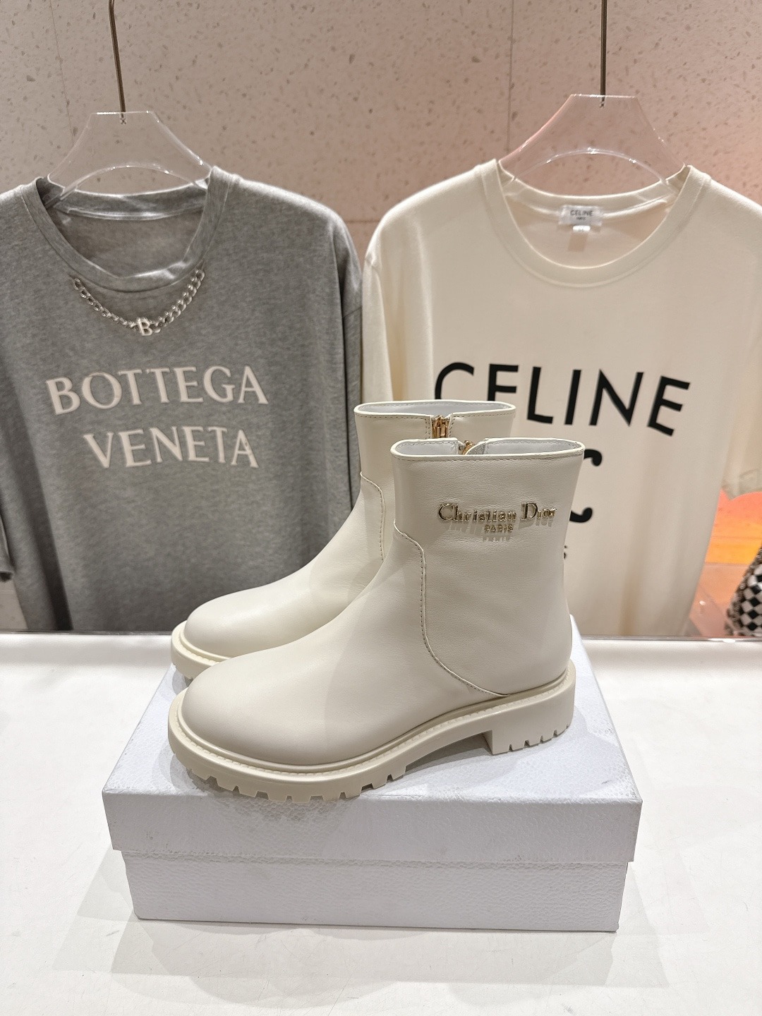 디* 25ss 신상 옆지퍼 플랫 부츠