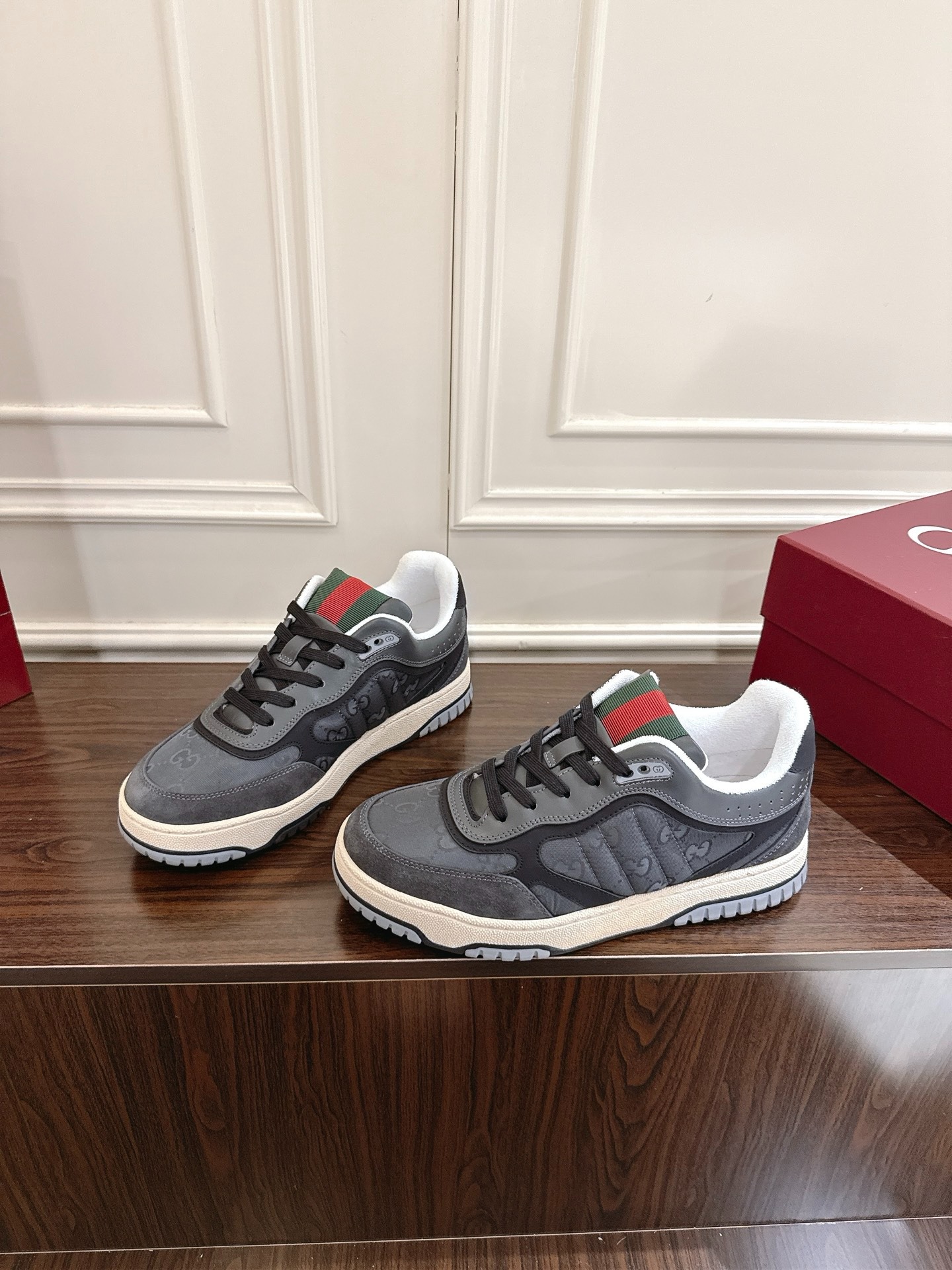 구* 커플 신상 운동화