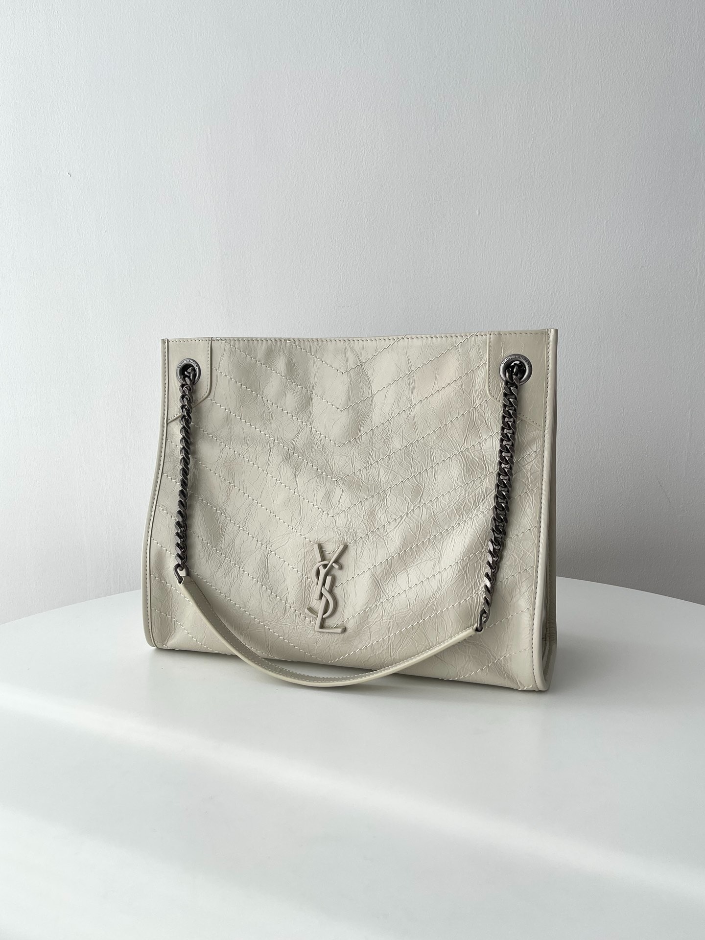 입생로랑 NIKI 니키 쇼핑백