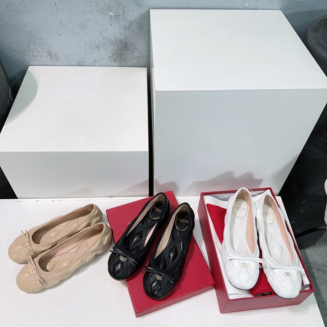 발*티노 25 봄여름 최신 플랫 슈즈