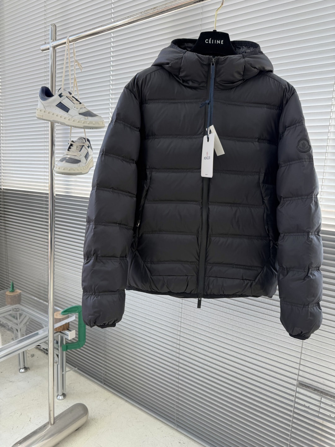 몽*레르 가르디 후드 쇼트 다운 재킷