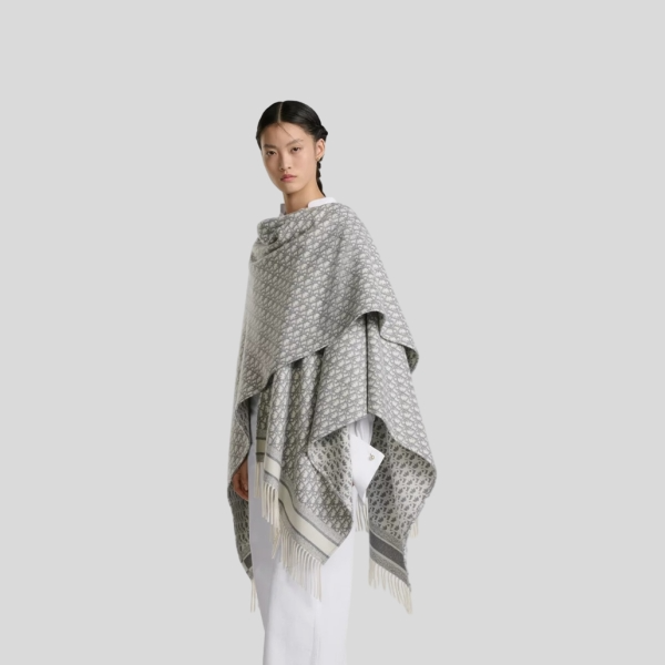 디올 오블리크 판초