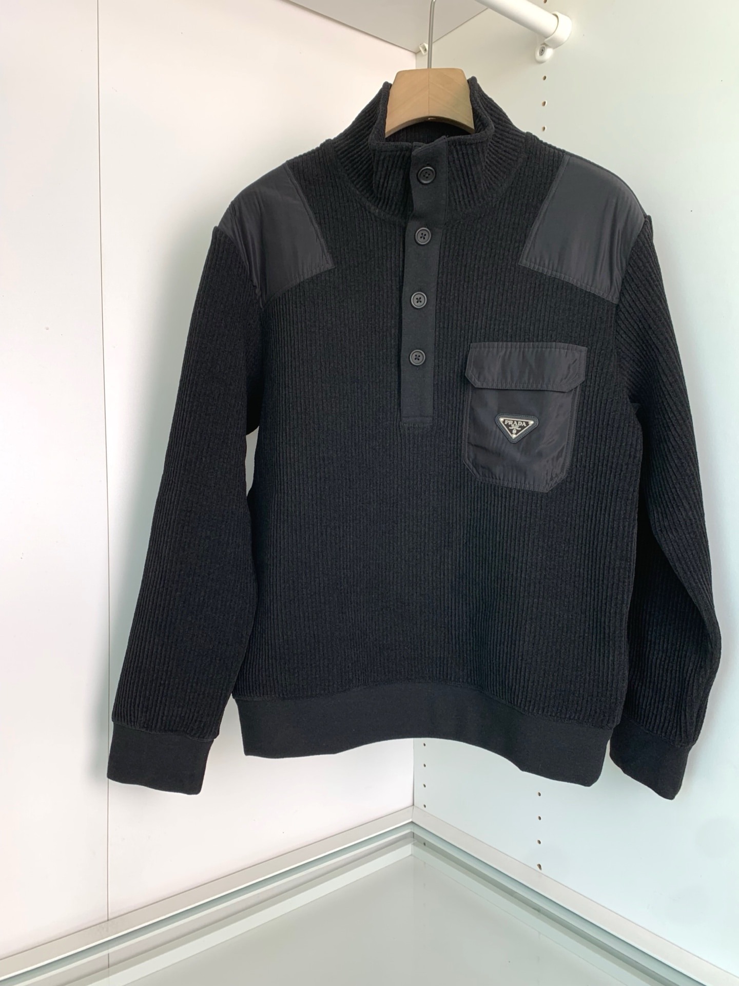 프라다 울 앤 캐시미어 스웨터