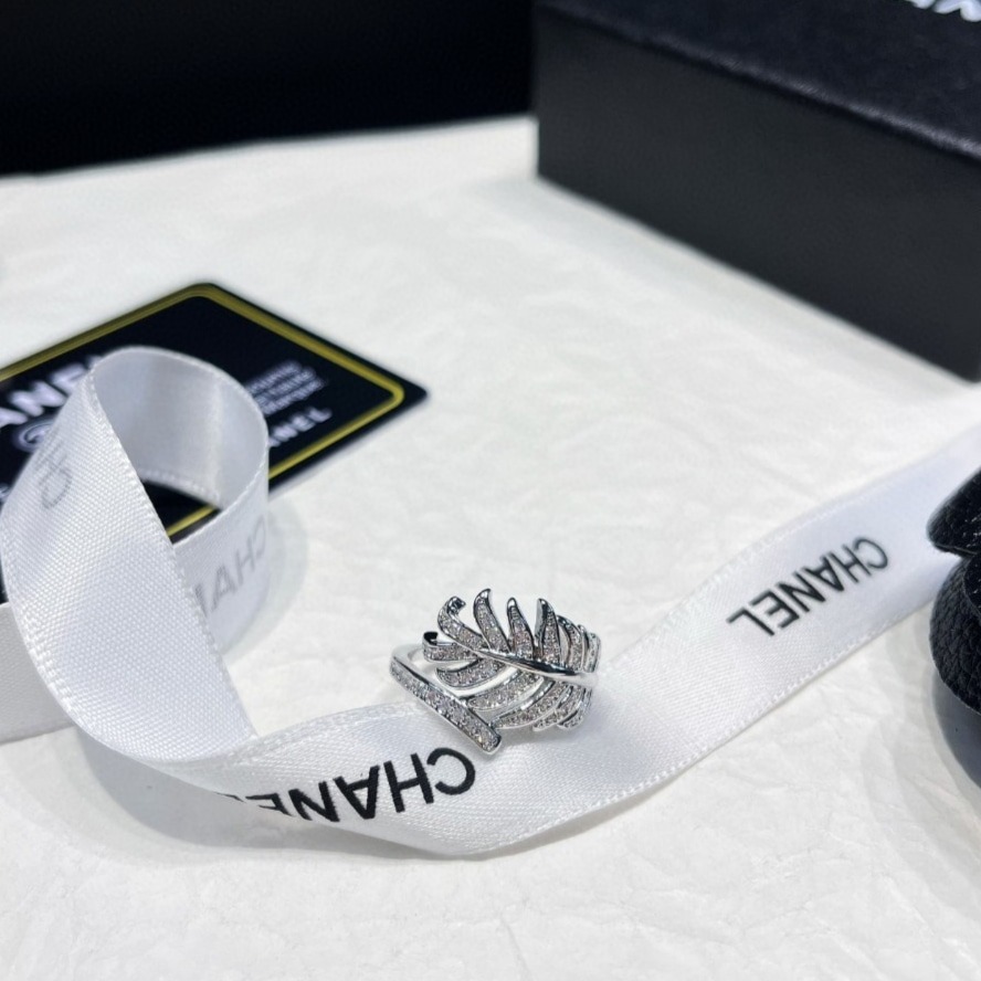 샤* lume 깃털 반지