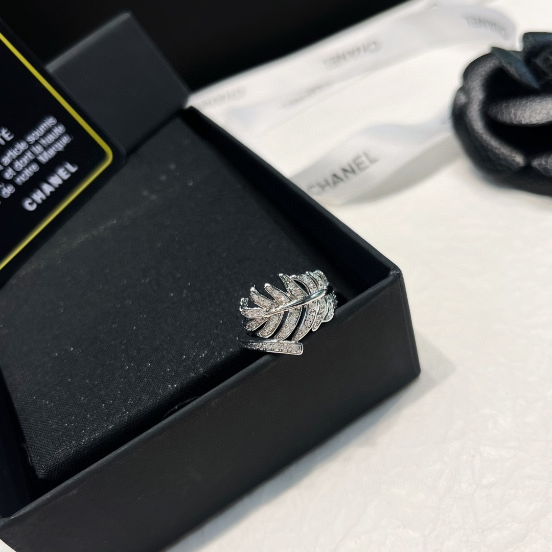 샤* lume 깃털 반지