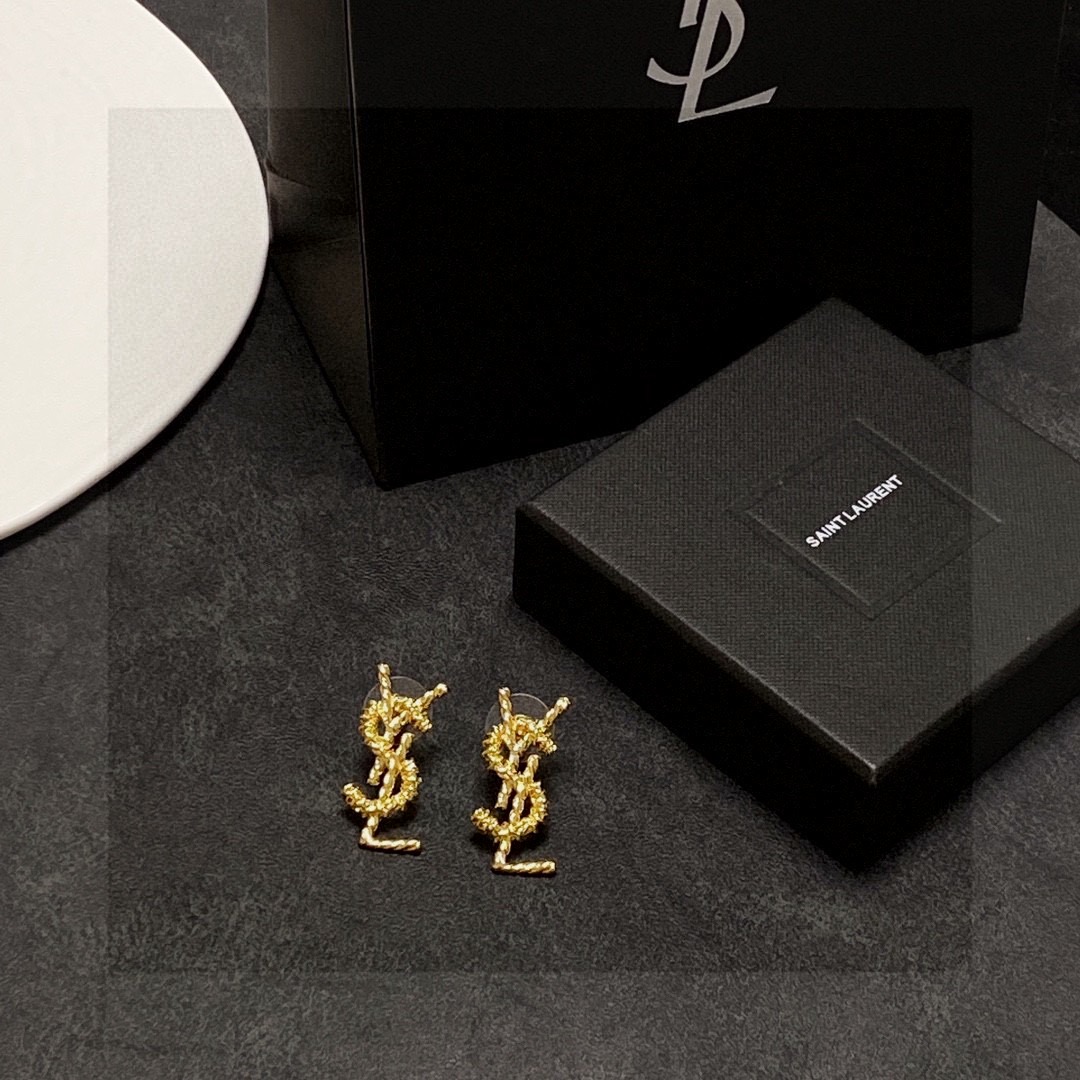 입*로랑 신상 이어링