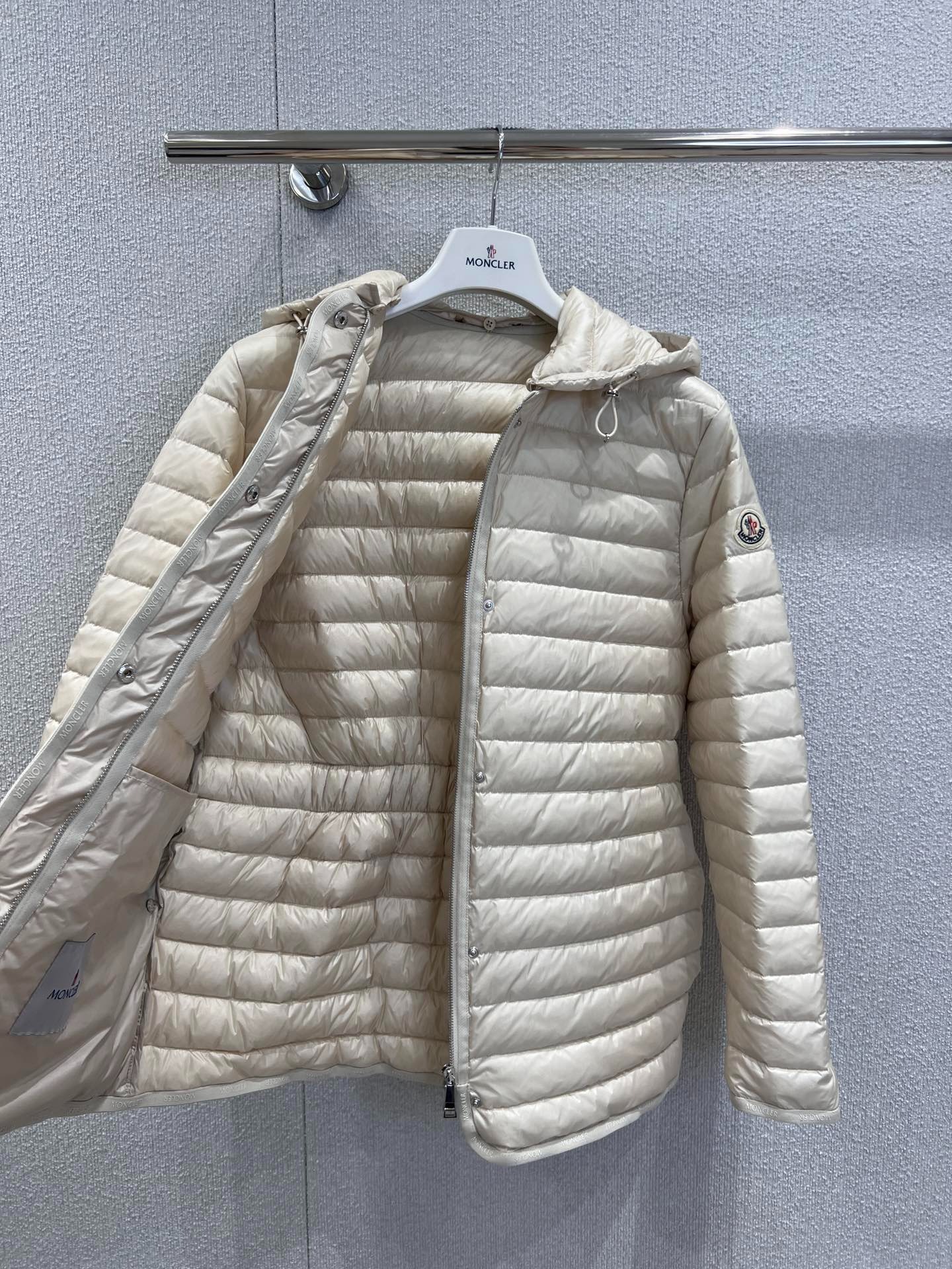 몽*레르 25FW 신상 오레돈 패딩