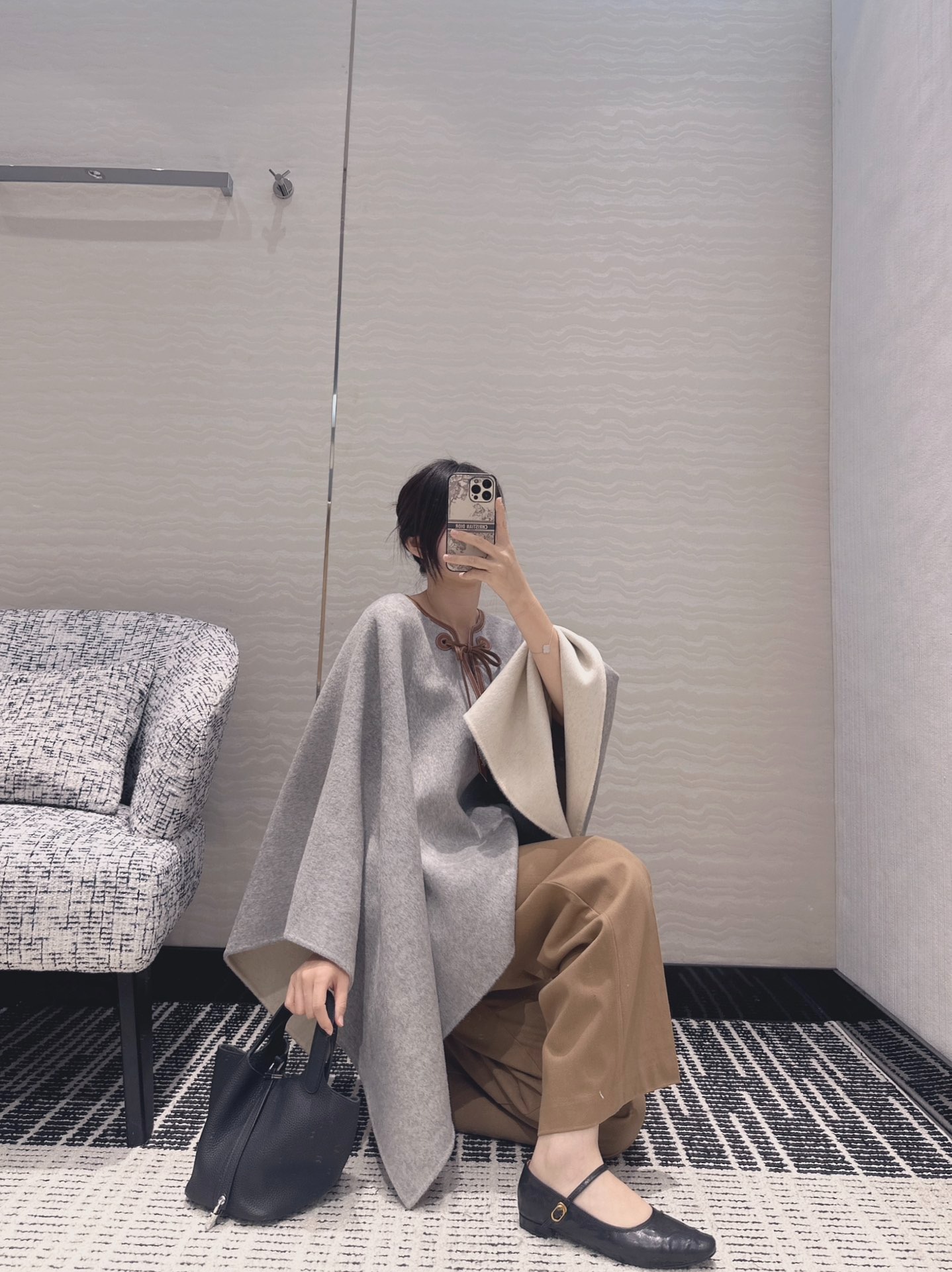 로*피아나 제시 캐시미어 케이프