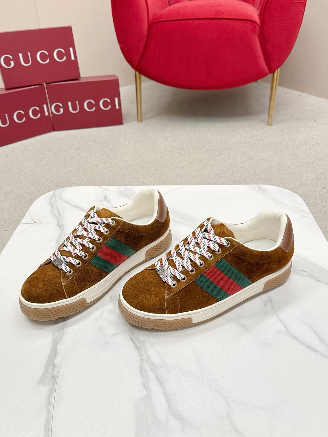 구* ACE 로우탑 가죽 스니커즈