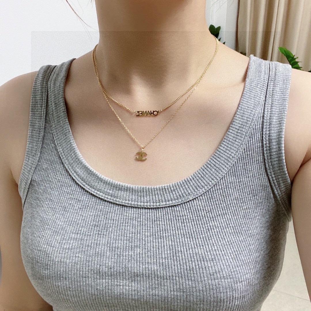 샤* 더블C 레터링 더블 네크리스