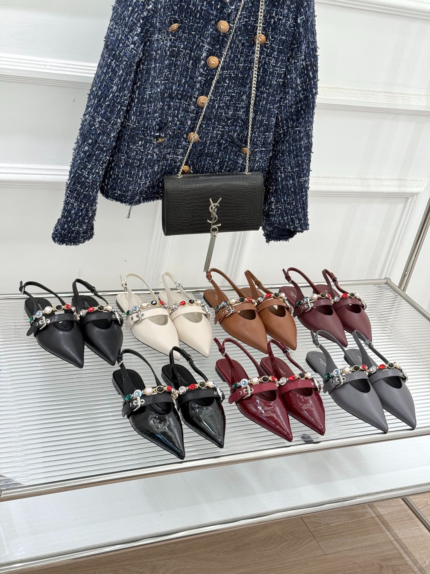 루*비통 신상 체인 스틸레토 샌들