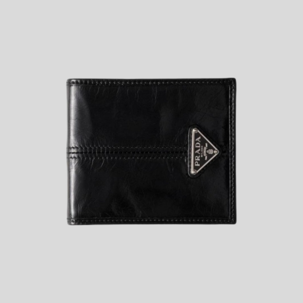 프라다 삼각 메탈 로고 플랩 가죽 지갑