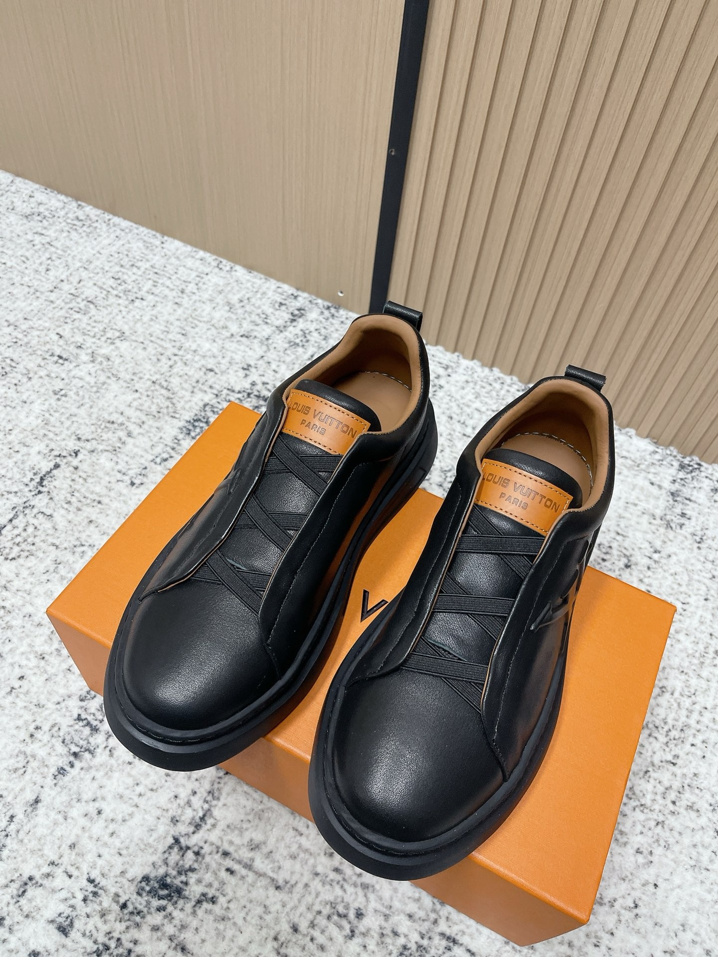 루*비통 25ss 신상 스니커즈